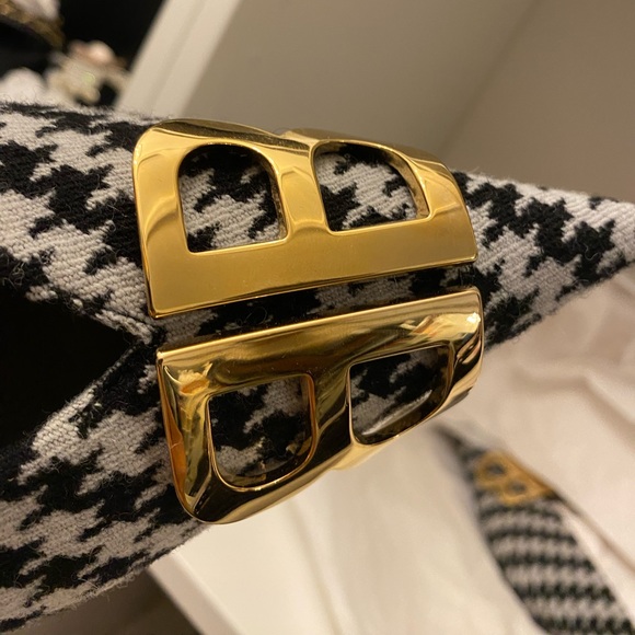 Houndstooth Balenciaga heels - Picture 10 of 13